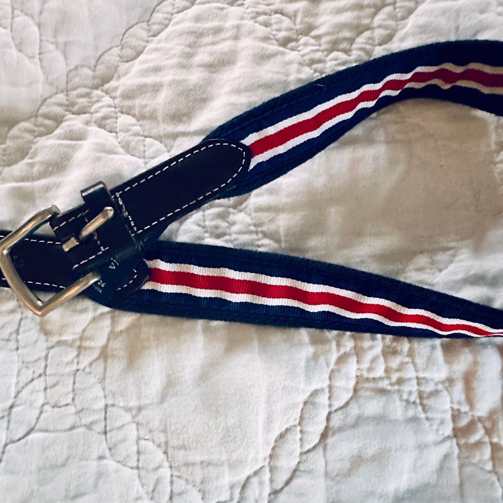Boys 26” Vineyard Vines belt